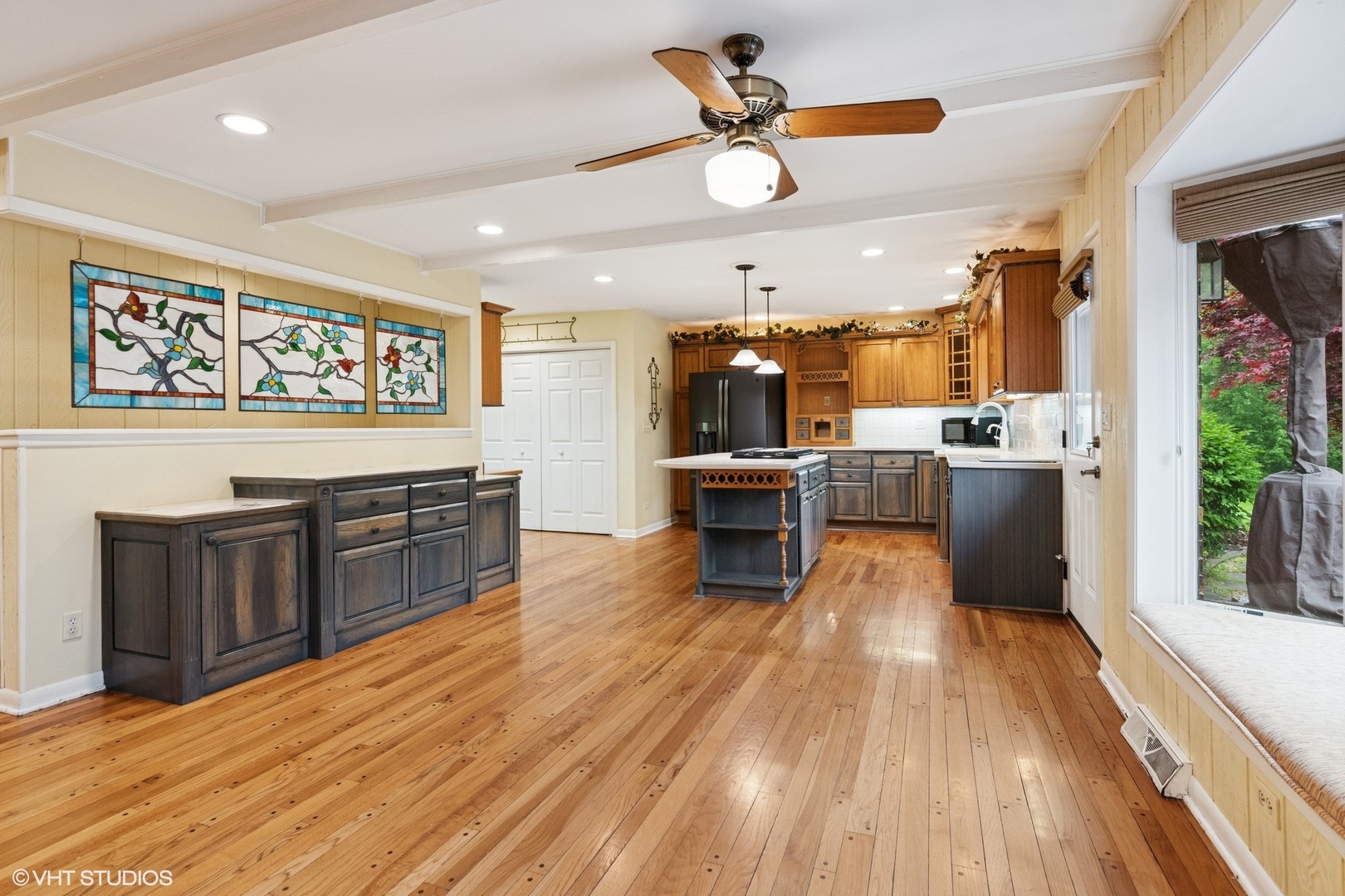 2720 South Red Barn Road Crystal Lake, IL 60012 - Photo 8 of 40 Gallery Image 8