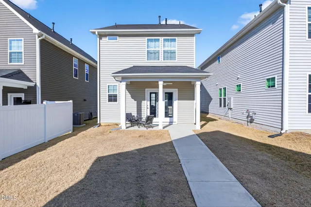 $339,000 | 253 Buckhorn Br Park, Clayton, NC 27520