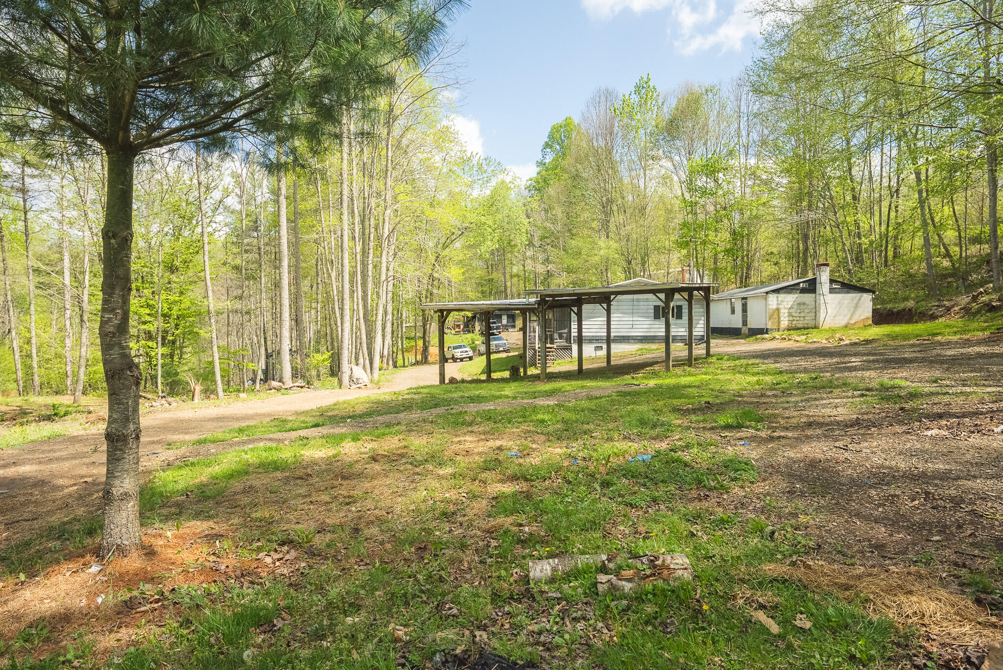 146 Duvall Road Willis, VA 24380 - Photo 21 of 62 DSC00812