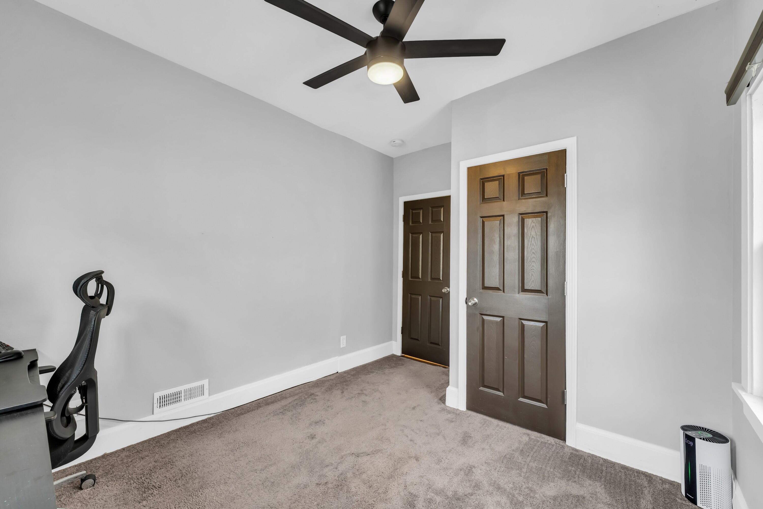 2302 Blake Avenue Racine, WI 53404 - Photo 17 of 38 Photo (17)