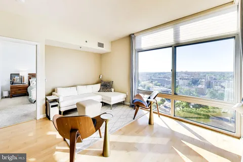$589,000 | 5750 Bou Avenue, Unit 1501, Rockville, MD 20852