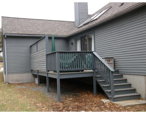 28 Spruce Pond Road, Unit 28 Franklin, MA 02038 - Photo 3 of 15 Gallery Image 3