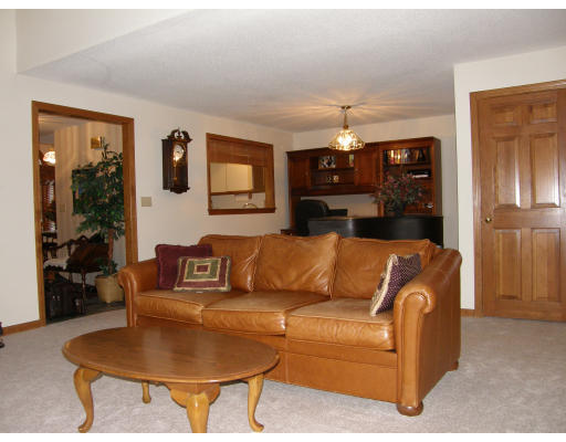28 Spruce Pond Road, Unit 28 Franklin, MA 02038 - Photo 7 of 15 Gallery Image 7