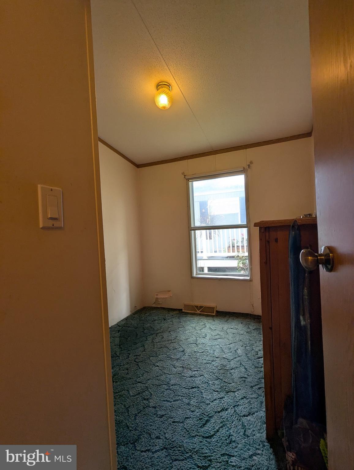 2525 Baltimore Boulevard Finksburg, MD 21048 - Photo 21 of 25 a view of an empty room and window