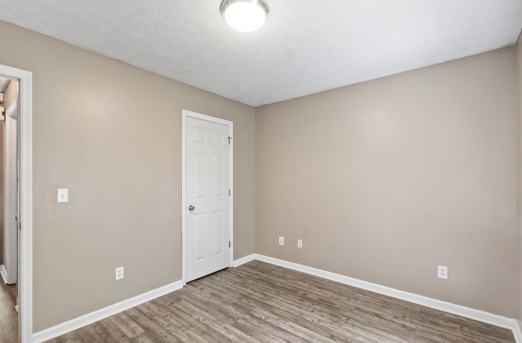 63 Lee Road Phenix City, AL 36867 - Photo 8 of 23 Gallery Image 8