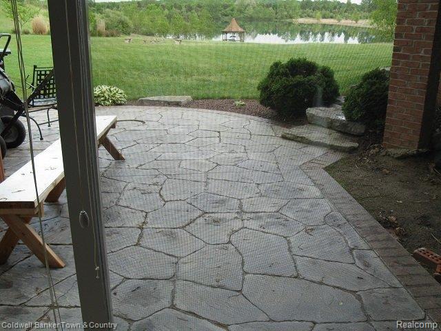 1685 Sand Ridge Circle Brighton, MI 48114 - Photo 25 of 25 Stamped Patio.JPG