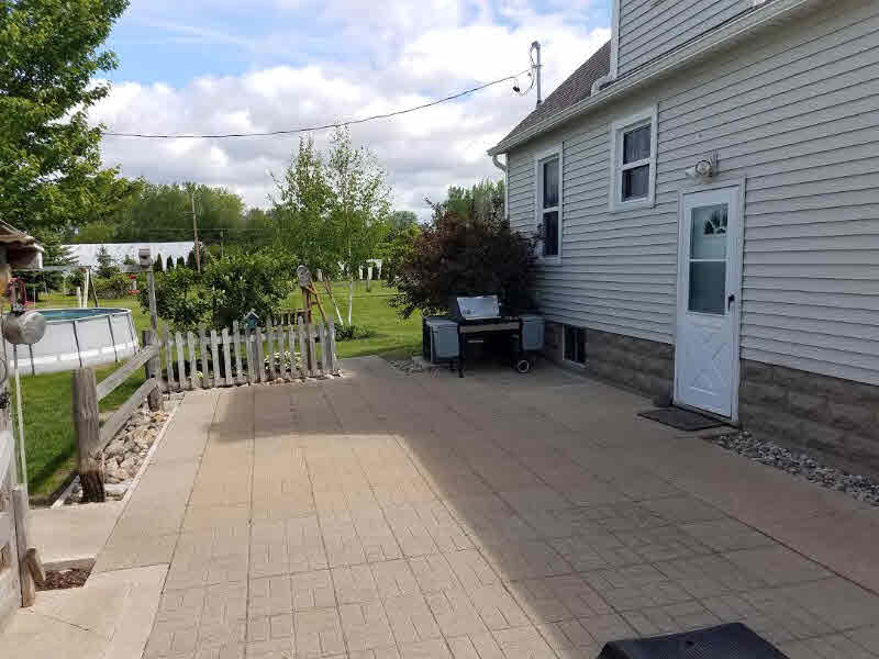 960 South Nine Mile Road Kawkawlin, MI 48631 - Photo 3 of 16