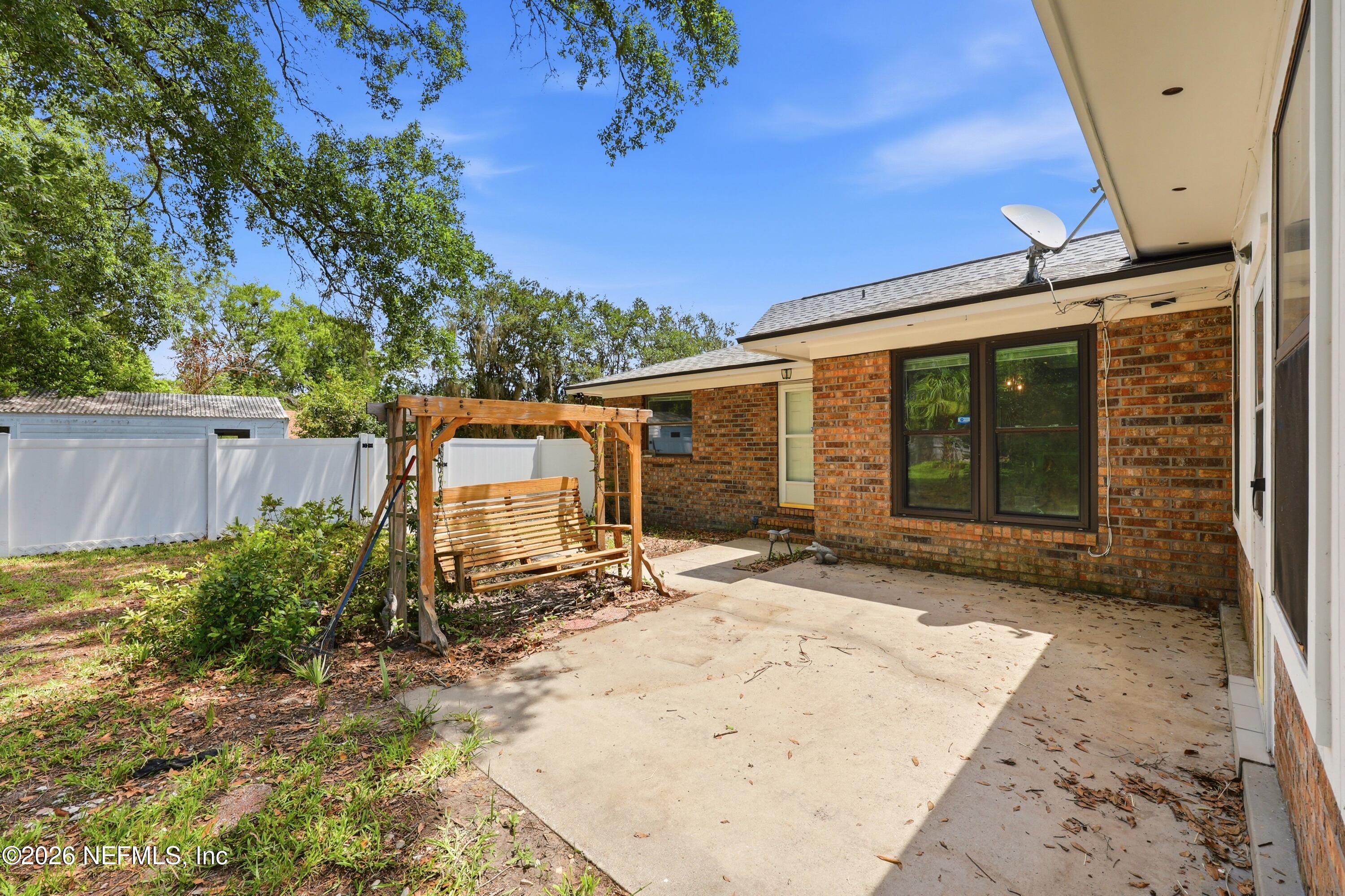 346 Foxridge Road Orange Park, FL 32065 - Photo 13 of 32 Rear patio (1)
