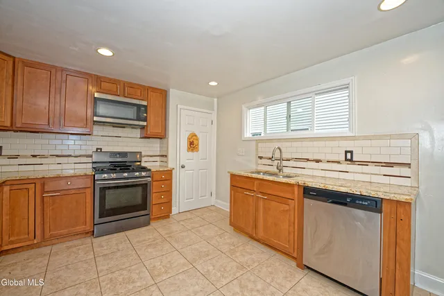 $311,000 | 1250 Sumner Avenue, Schenectady, NY 12309