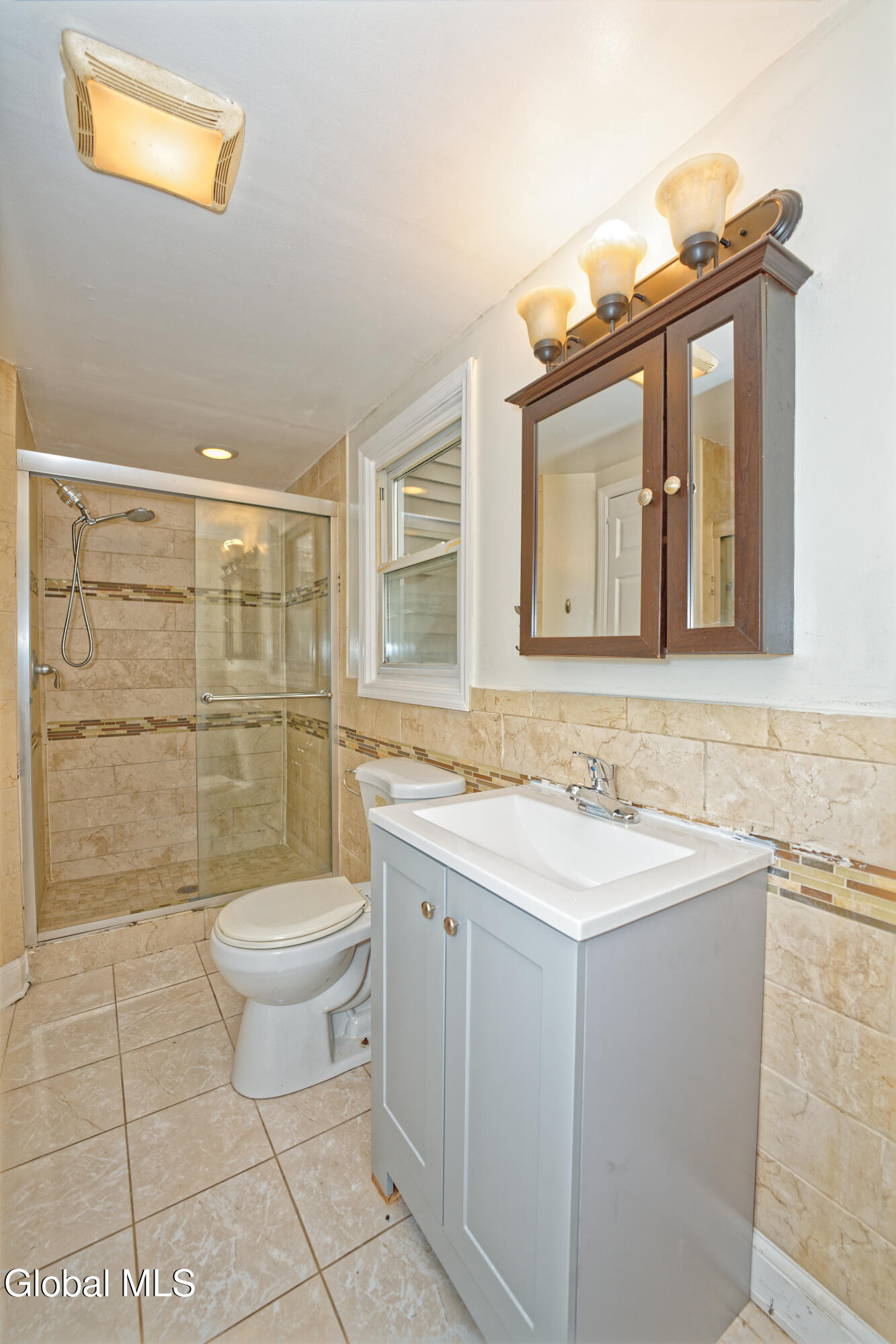 1250 Sumner Avenue Schenectady, NY 12309 - Photo 23 of 63 5 Master 4