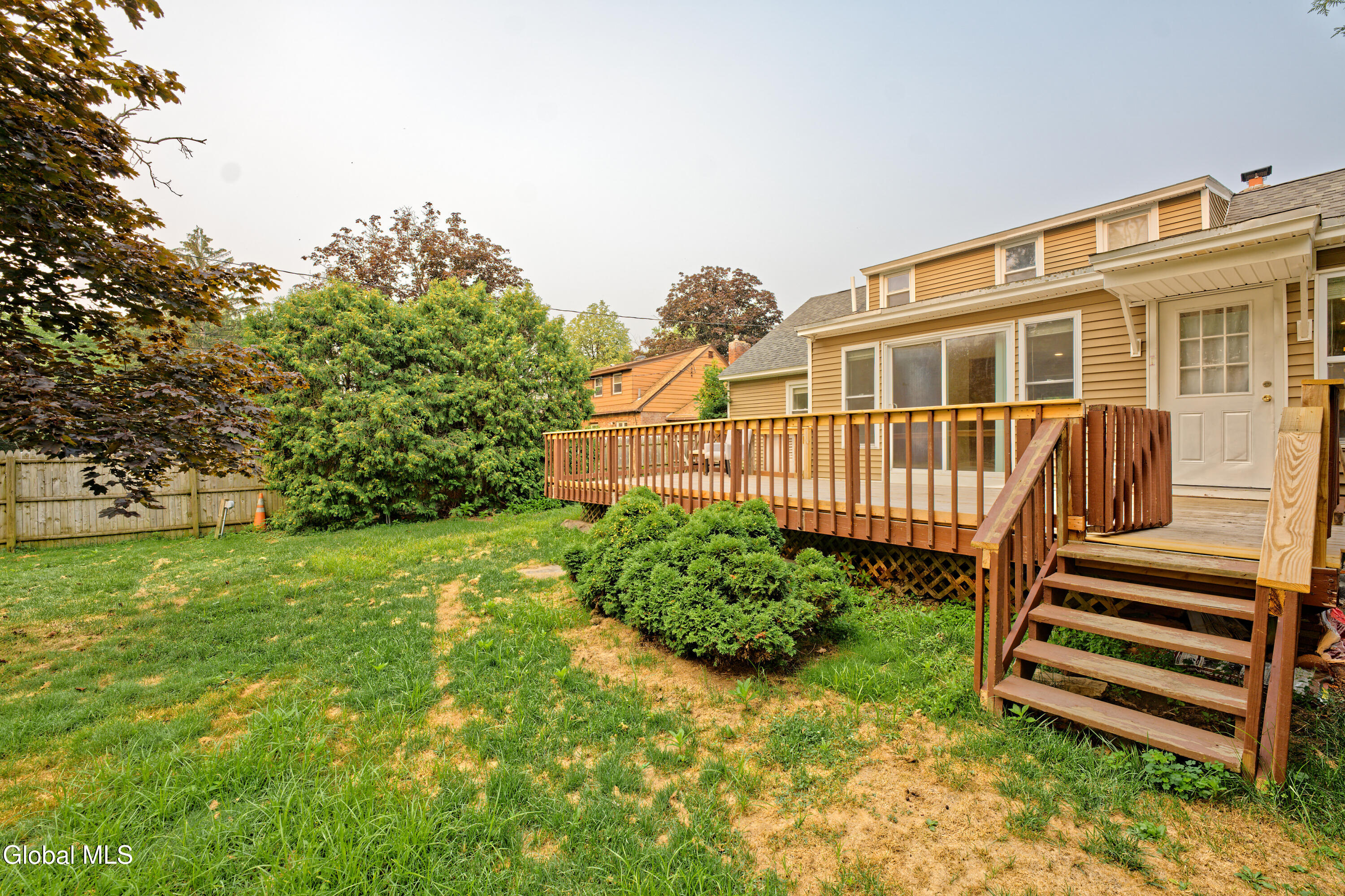 1250 Sumner Avenue Schenectady, NY 12309 - Photo 41 of 63 Yard 8