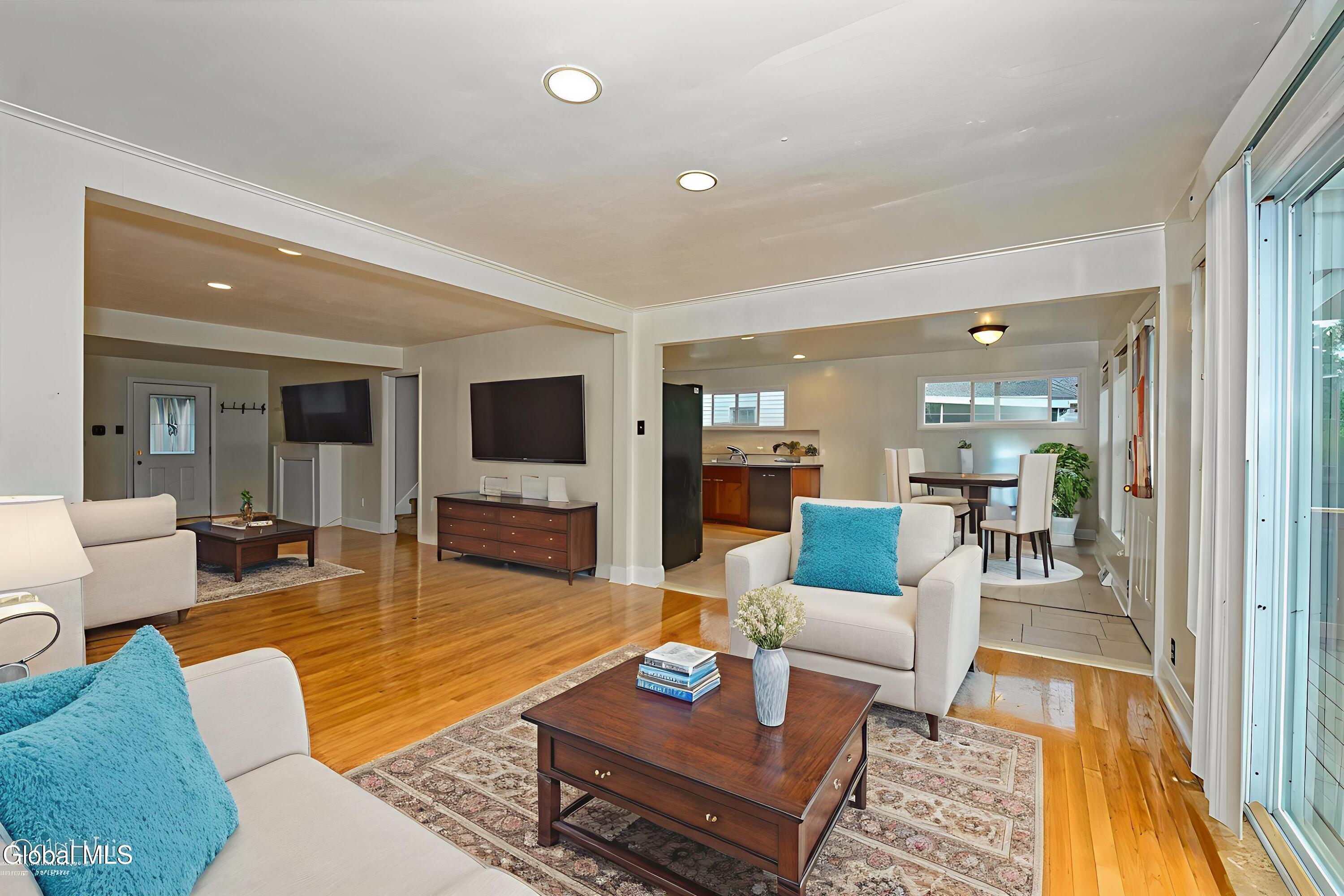 1250 Sumner Avenue Schenectady, NY 12309 - Photo 57 of 63 kitchenandfamilyroom-Albina-Ibrahimi - L