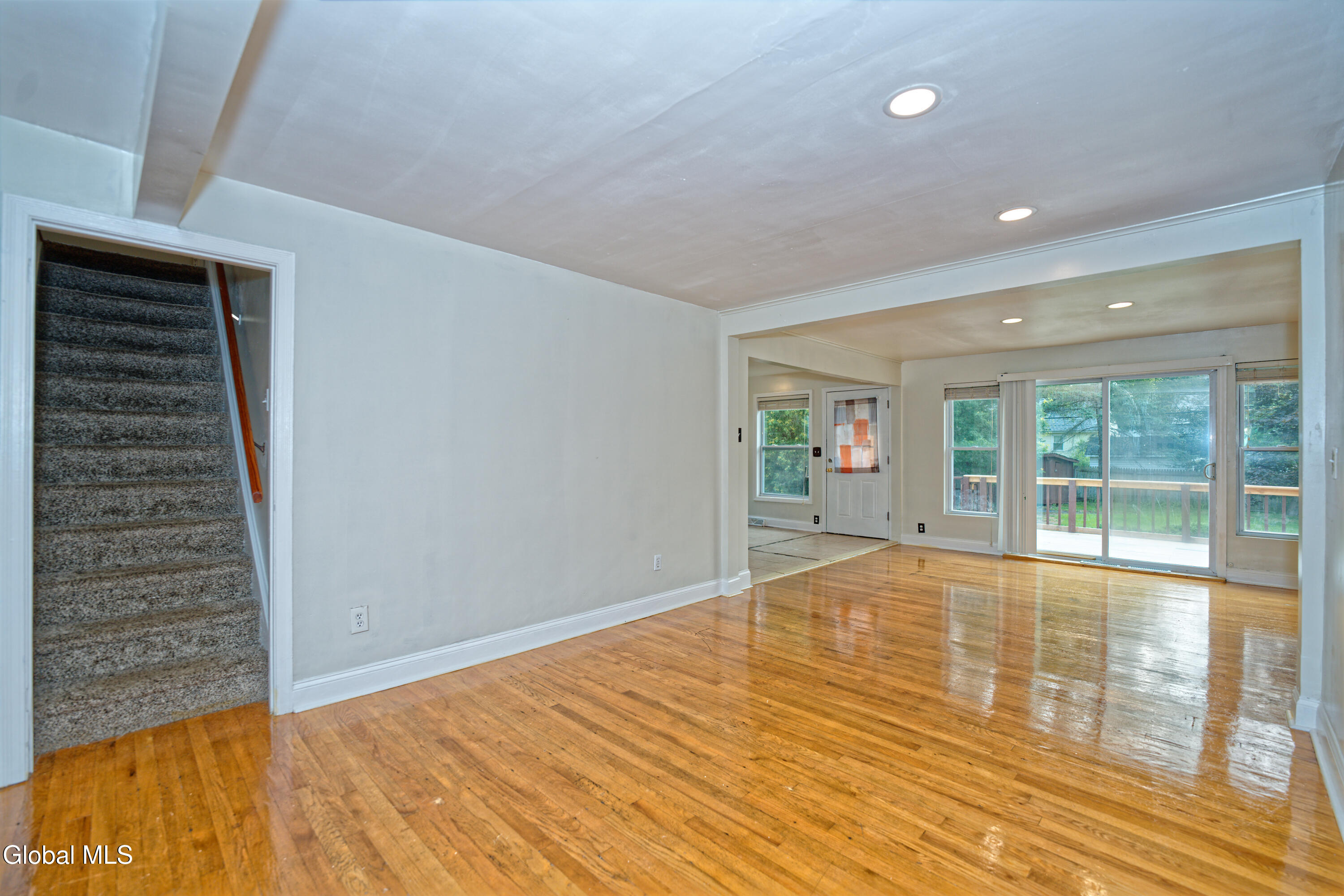 1250 Sumner Avenue Schenectady, NY 12309 - Photo 8 of 63 3 Familyroom 1