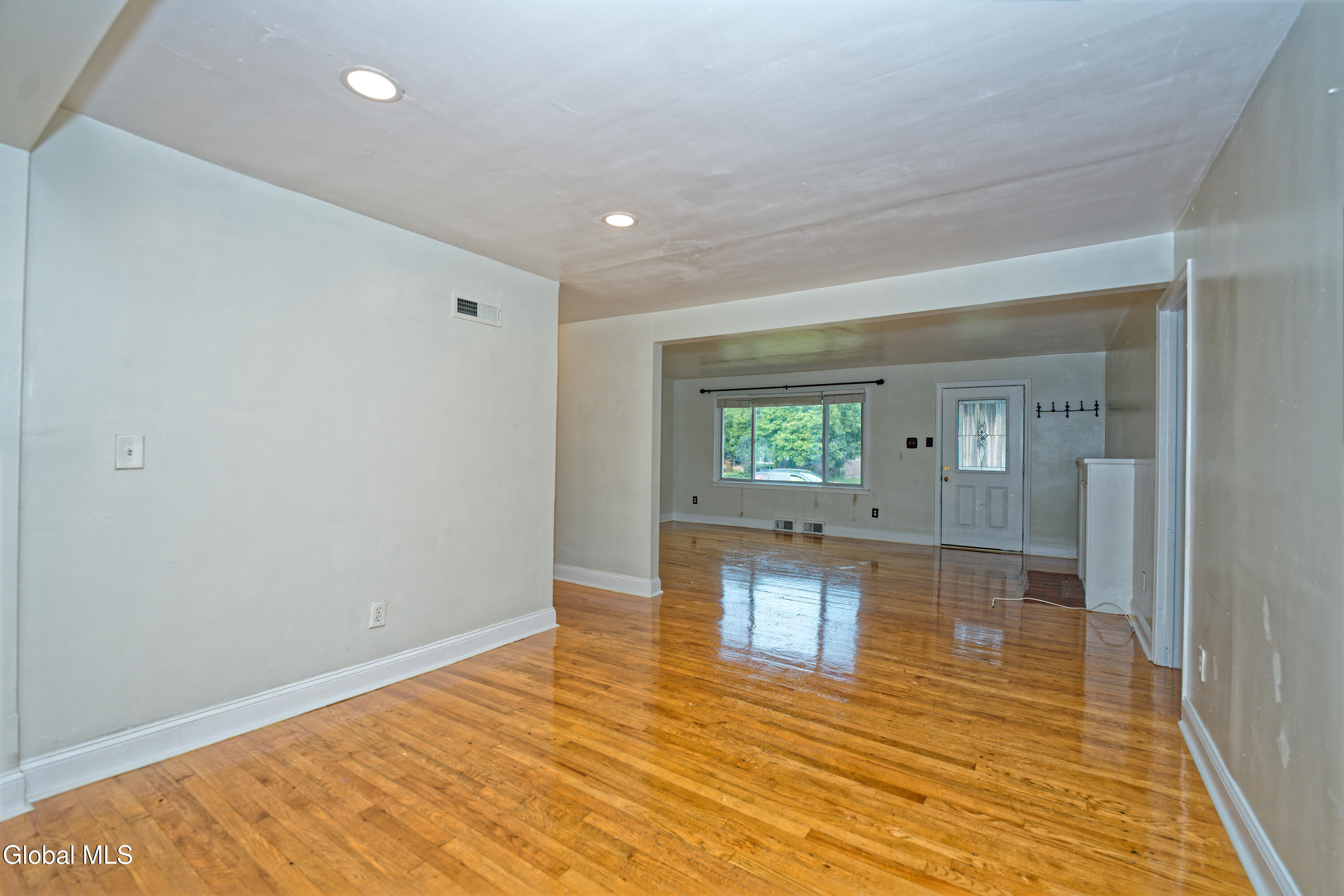 1250 Sumner Avenue Schenectady, NY 12309 - Photo 10 of 63 3 Familyroom 3