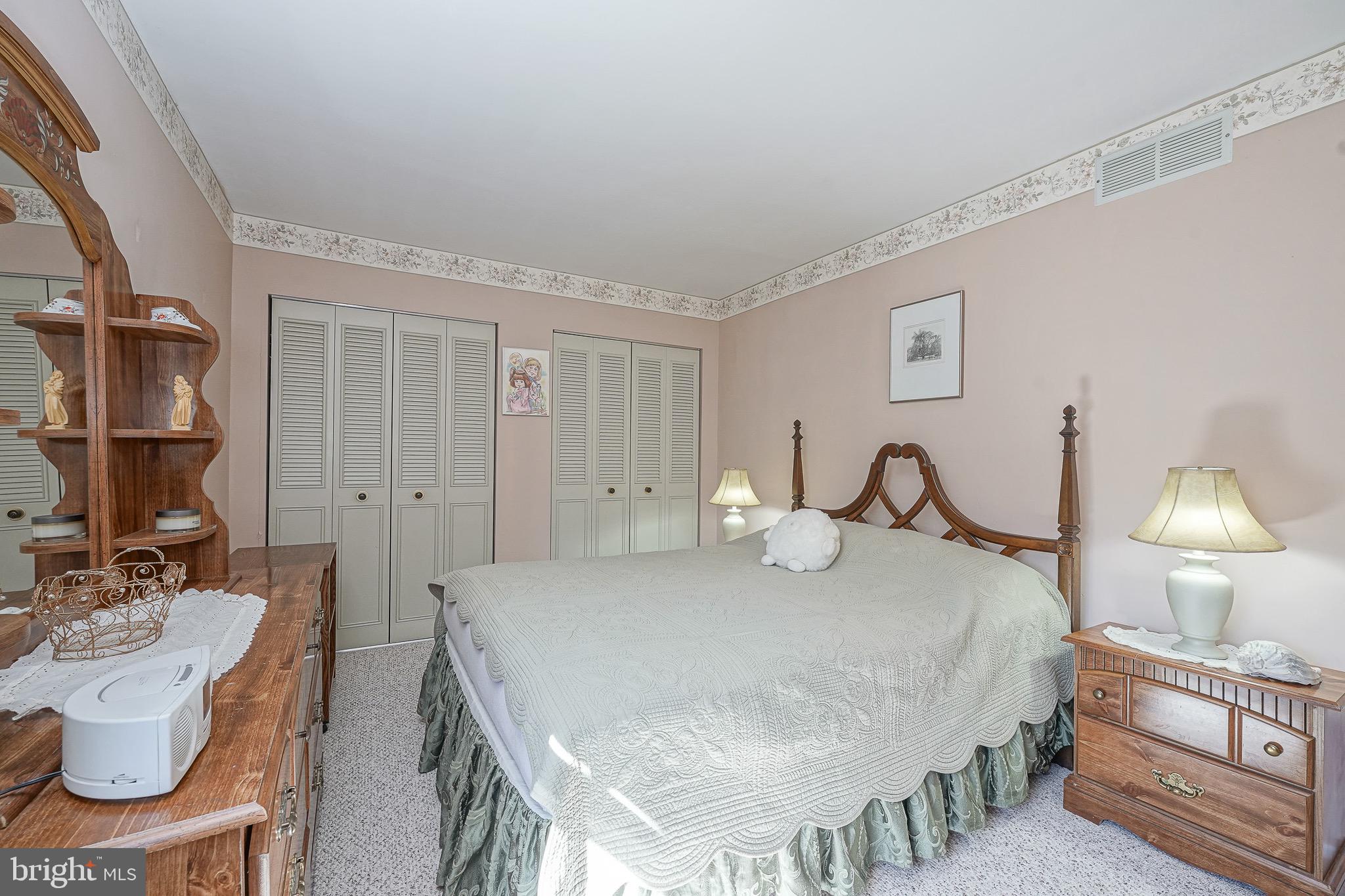 14 Comet Way Sewell, NJ 08080 - Photo 31 of 39