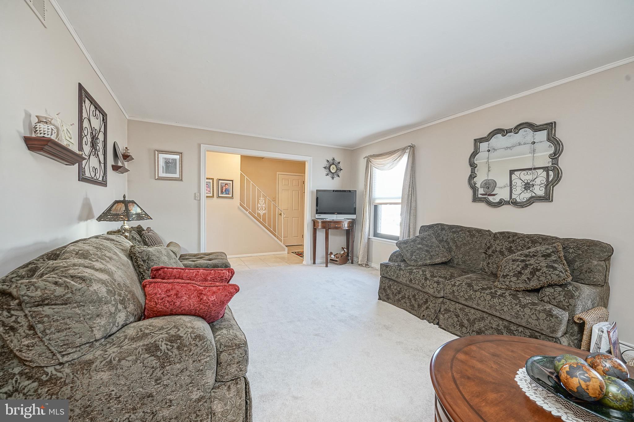 14 Comet Way Sewell, NJ 08080 - Photo 5 of 39