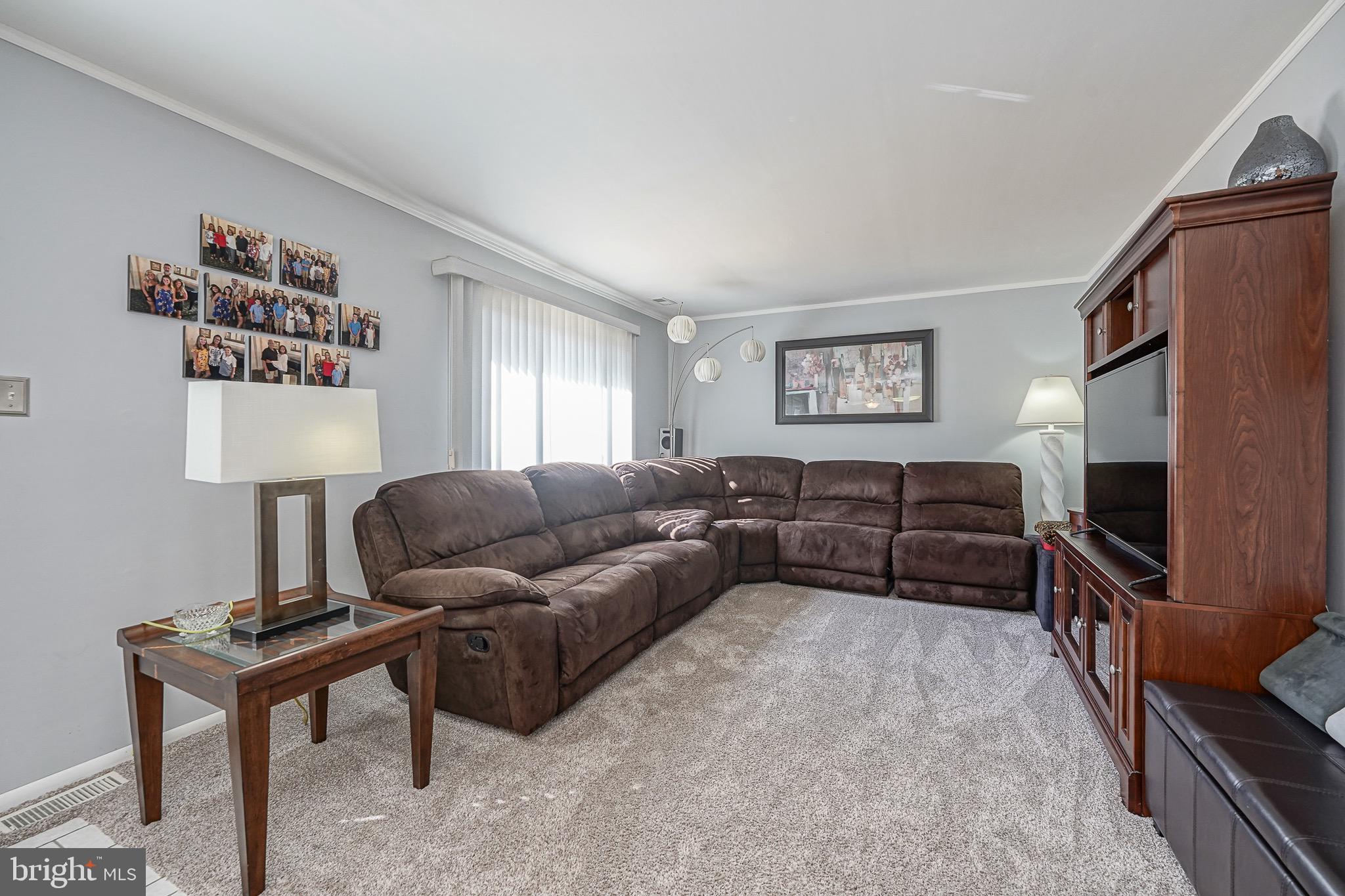 14 Comet Way Sewell, NJ 08080 - Photo 7 of 39