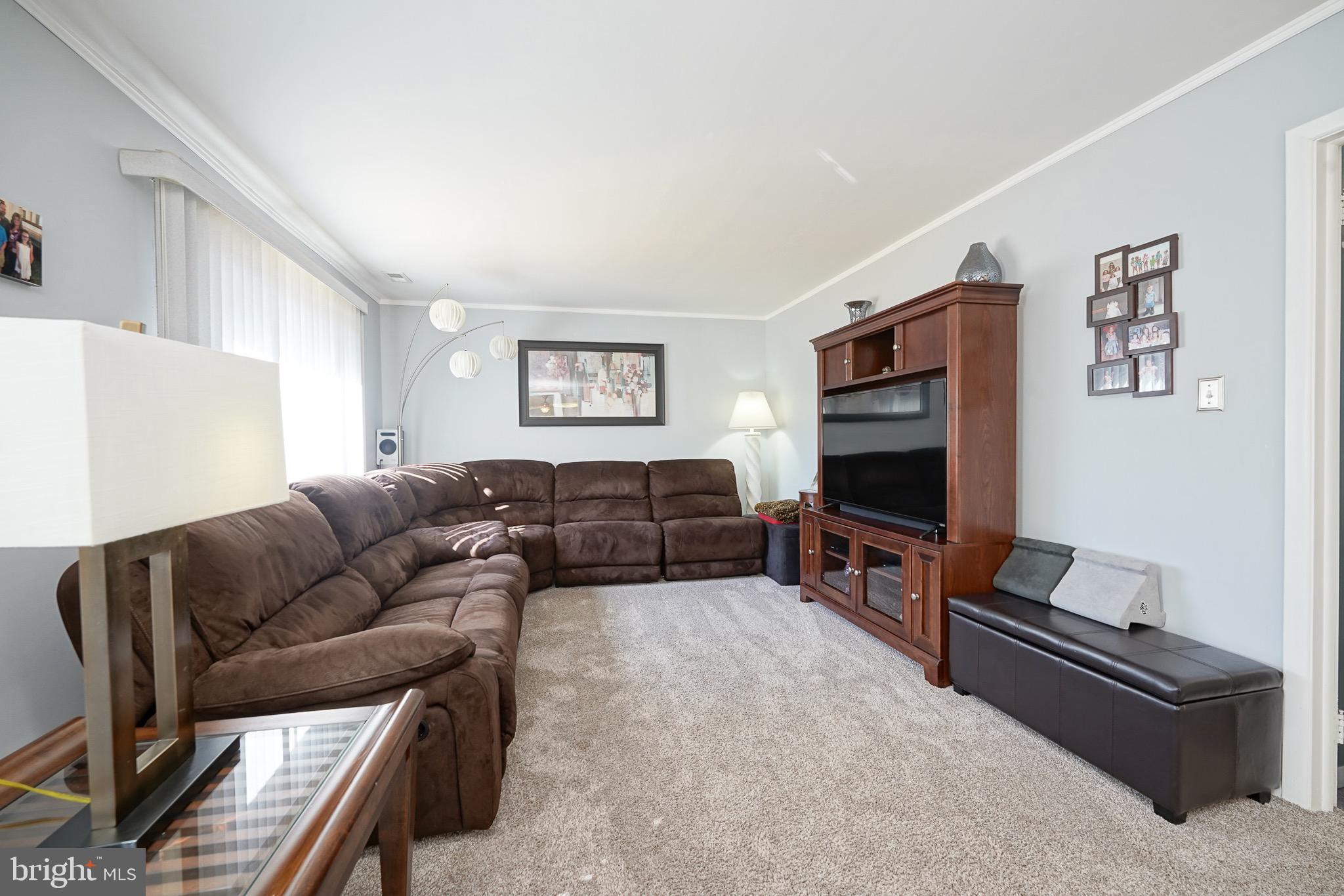 14 Comet Way Sewell, NJ 08080 - Photo 8 of 39