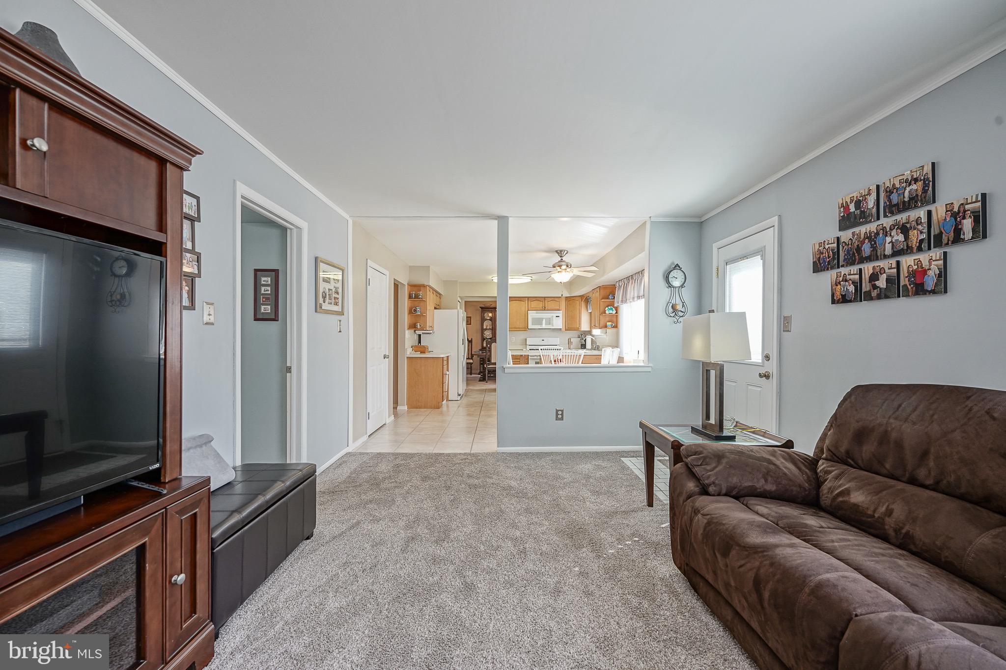 14 Comet Way Sewell, NJ 08080 - Photo 9 of 39