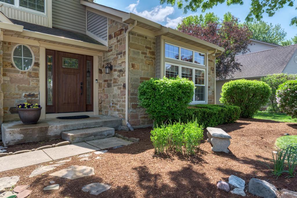1216 Churchill Road Bartlett, IL 60103 - Photo 5 of 56