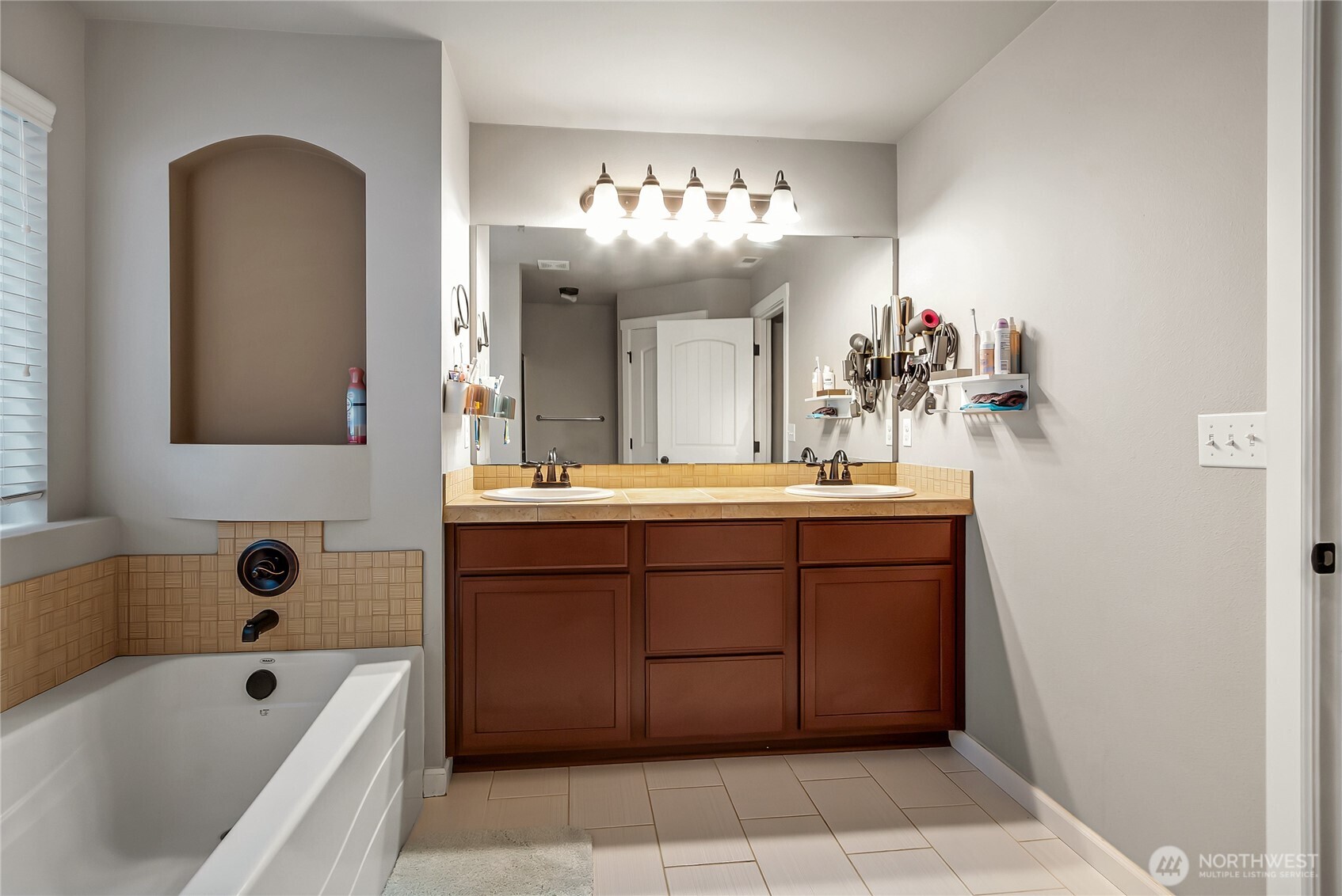 24212 114th Place Southeast Kent, WA 98030 - Photo 21 of 28