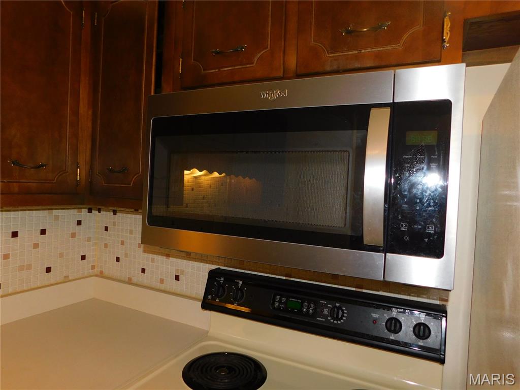 1678 Blue Ridge Drive, Unit F St. Louis, MO 63125 - Photo 8 of 23