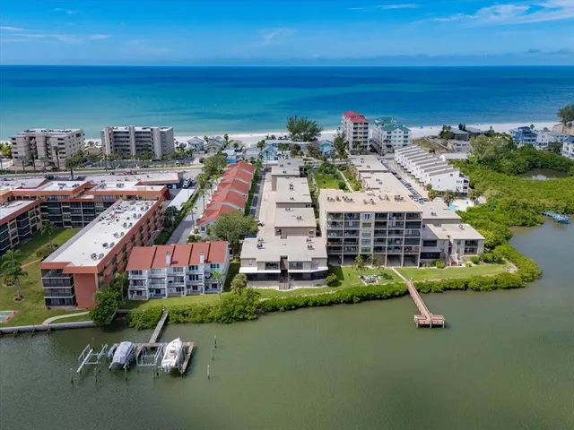 a view of a garden and lake view