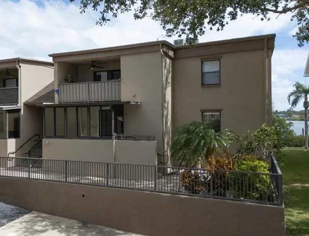 $425,000 | 19725 Gulf Boulevard, Unit 21, Indian Rocks Beach, FL 33785