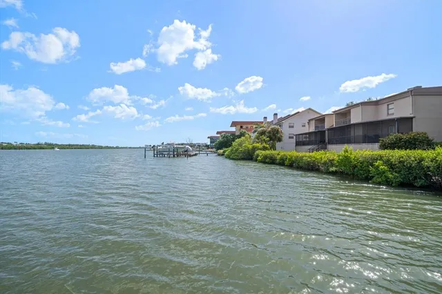 $425,000 | 19725 Gulf Boulevard, Unit 21, Indian Rocks Beach, FL 33785