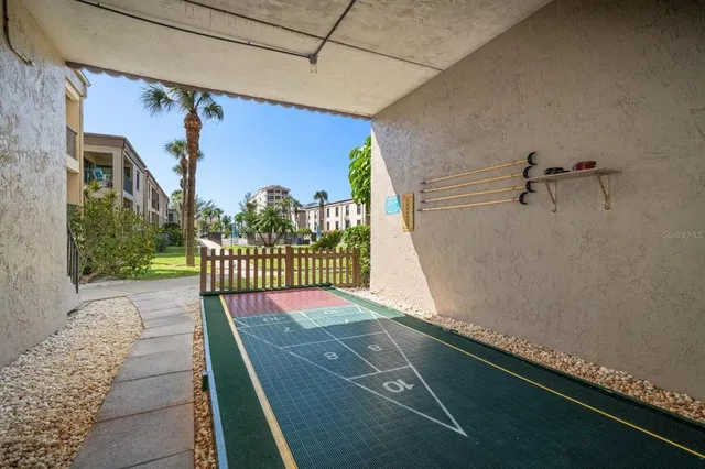 $425,000 | 19725 Gulf Boulevard, Unit 21, Indian Rocks Beach, FL 33785