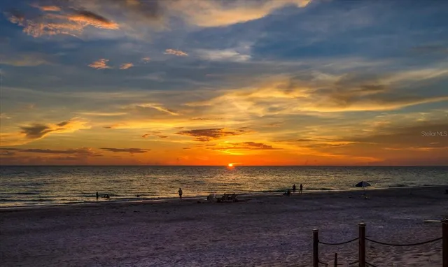 $425,000 | 19725 Gulf Boulevard, Unit 21, Indian Rocks Beach, FL 33785