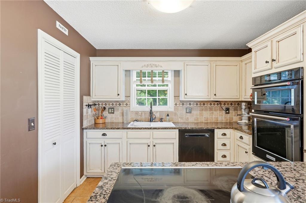 169 Ben Smith Road Kernersville, NC 27284 - Photo 13 of 49