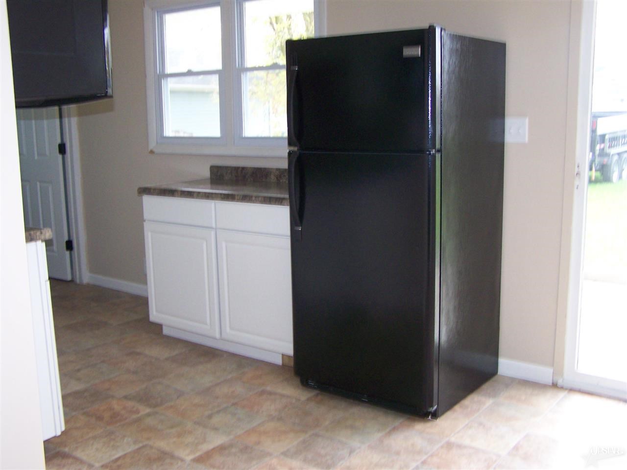 709 Elm Street Decatur, IN 46733 - Photo 4 of 6