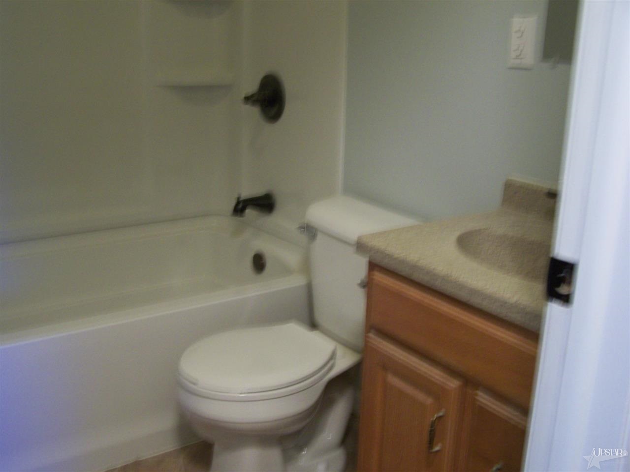 709 Elm Street Decatur, IN 46733 - Photo 5 of 6