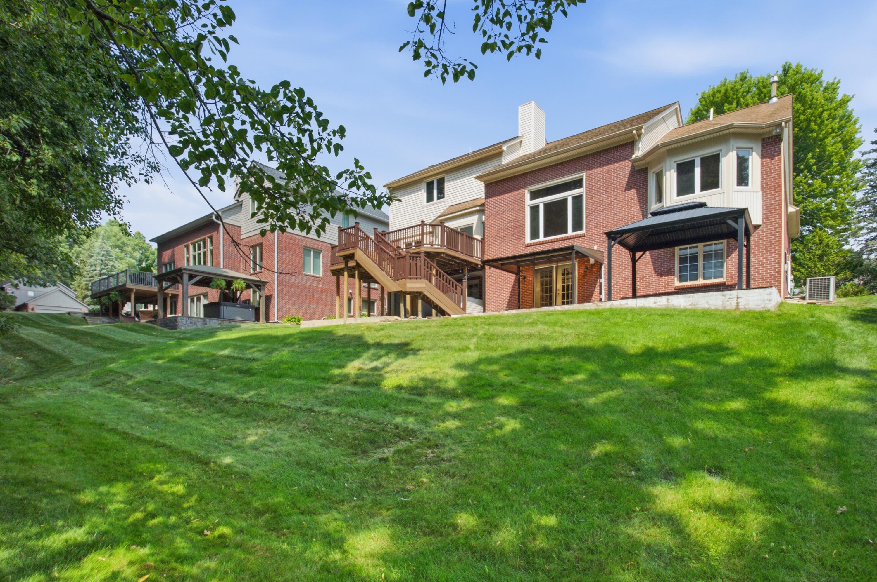2189 Clinton View Circle Rochester Hills, MI 48309 - Photo 68 of 77 IMG_8061