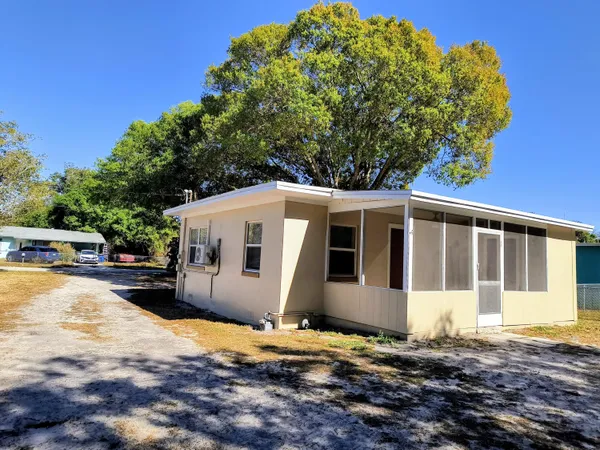 $219,900 | 1215 Soltman Avenue, Fort Pierce, FL 34950