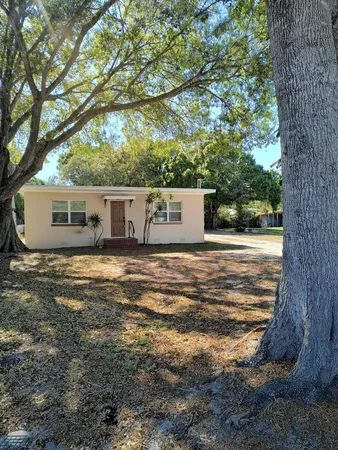 $219,900 | 1215 Soltman Avenue, Fort Pierce, FL 34950