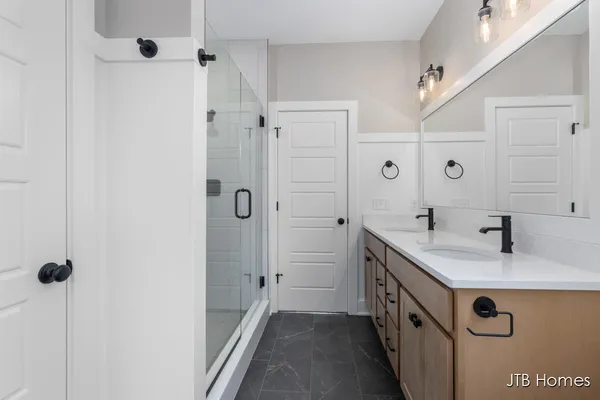 $585,000 | 1465 Kimber Drive, Lowell, MI 49331