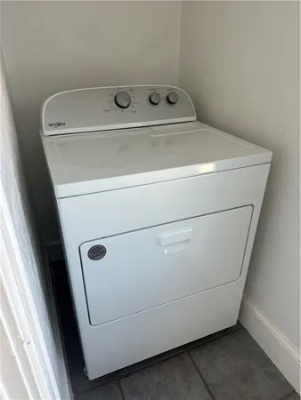 $1,950 | 38 Oak Street, Unit 2, Westerly, RI 02891