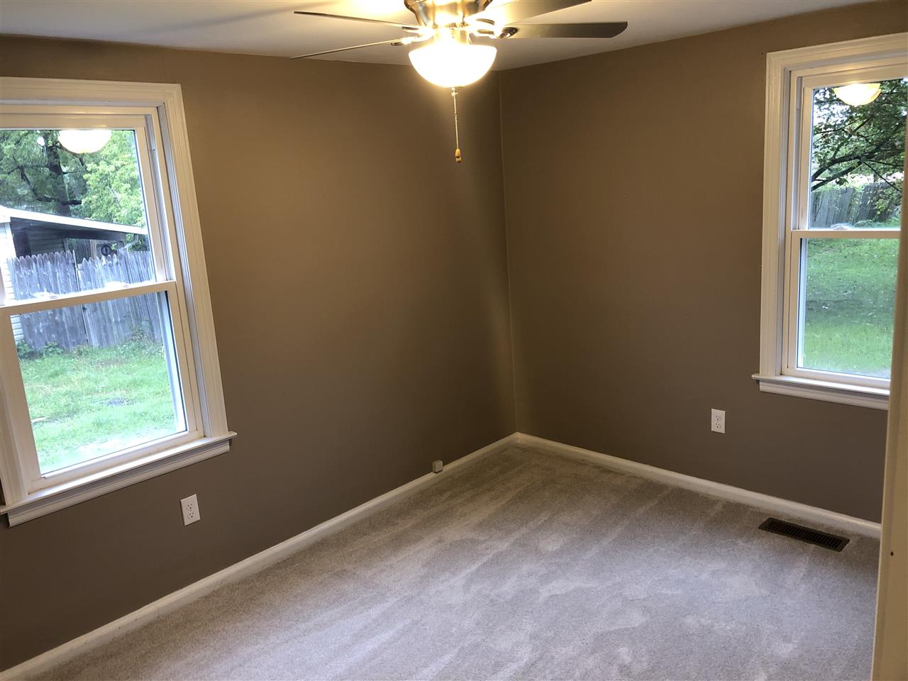 927 East Remus Road Mount Pleasant, MI 48858 - Photo 12 of 26 1868645-11.JPG