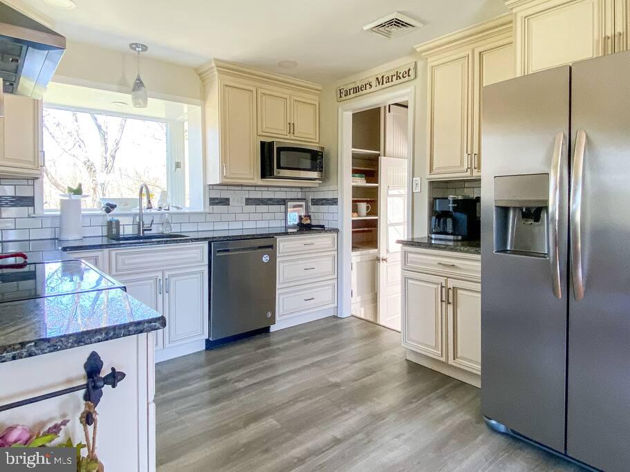 1310 Branch Road Perkasie, PA 18944 - Photo 6 of 32 Gallery Image 6
