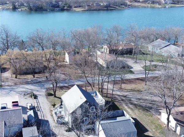 $299,000 | 201 Timber Valley Drive, Linn Valley, KS 66040