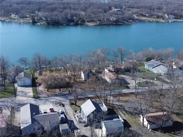 $299,000 | 201 Timber Valley Drive, Linn Valley, KS 66040