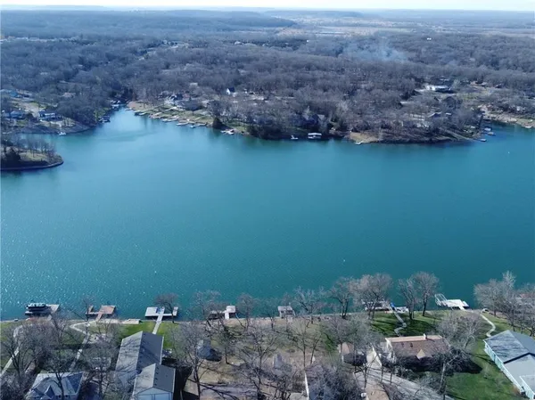 $299,000 | 201 Timber Valley Drive, Linn Valley, KS 66040