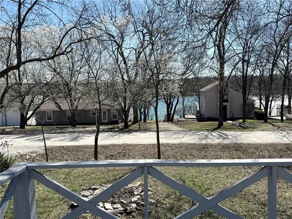 $299,000 | 201 Timber Valley Drive, Linn Valley, KS 66040