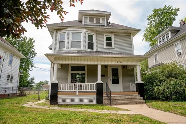 $179,900 | 2526 South 17th Street, St. Joseph, MO 64503