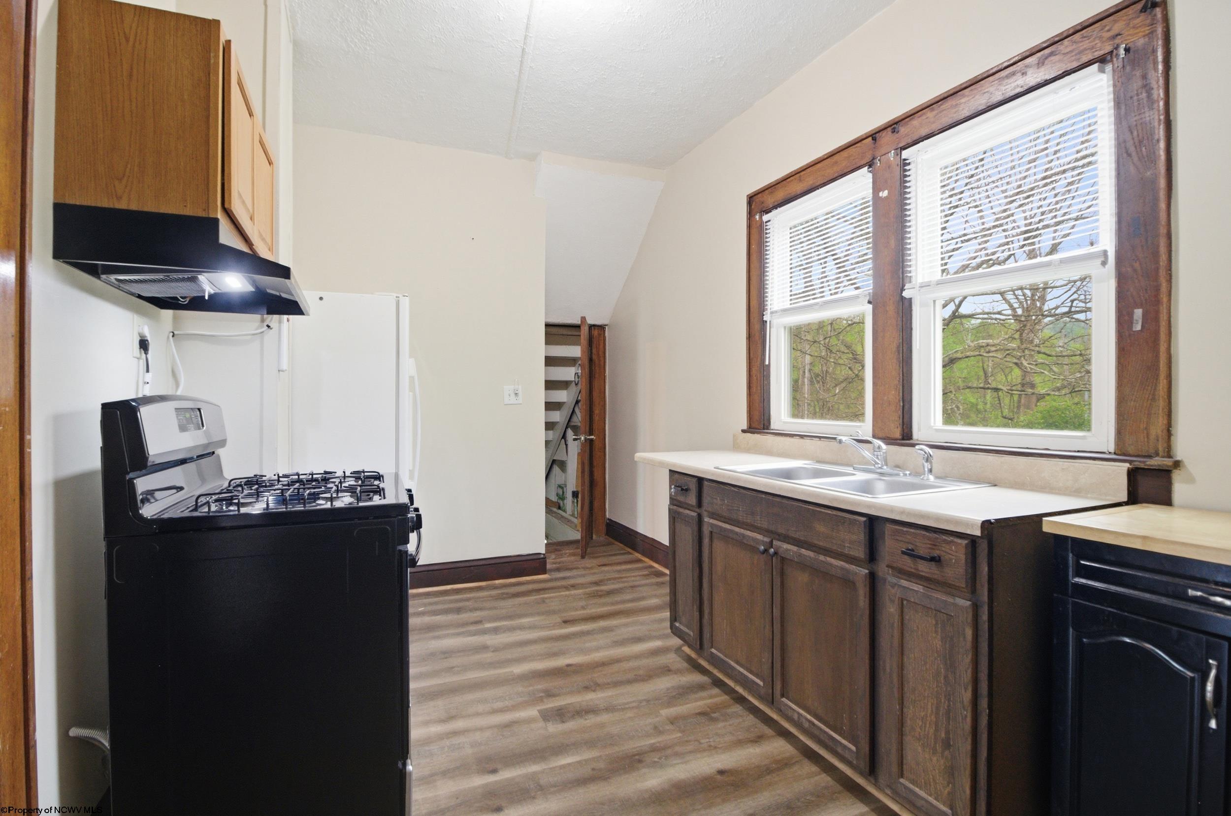 96 Fowler Road Flemington, WV 26347 - Photo 10 of 26 Gallery Image 10