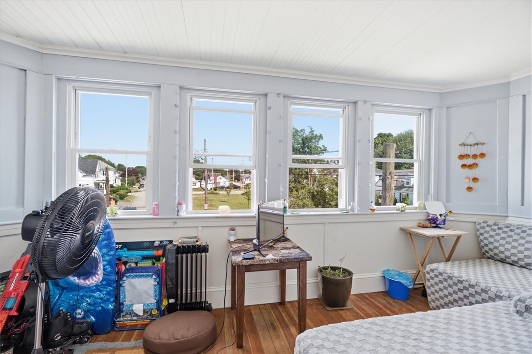 44 Warwick Road Pawtucket, RI 02861 - Photo 27 of 50