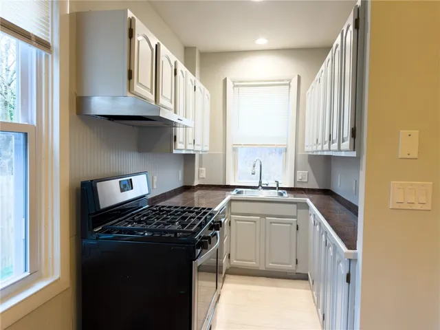 $2,300 | 336 River Avenue, Unit 1, Providence, RI 02908