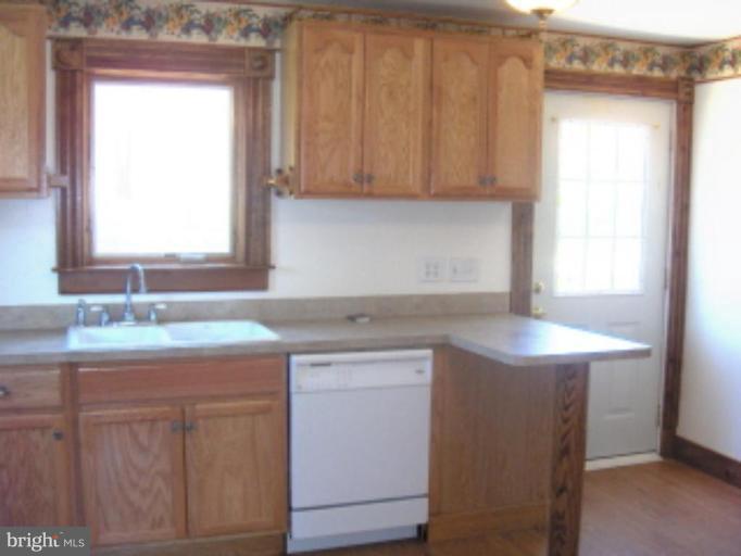1310 Seling Avenue Rosedale, MD 21237 - Photo 6 of 14 Kitchen #2